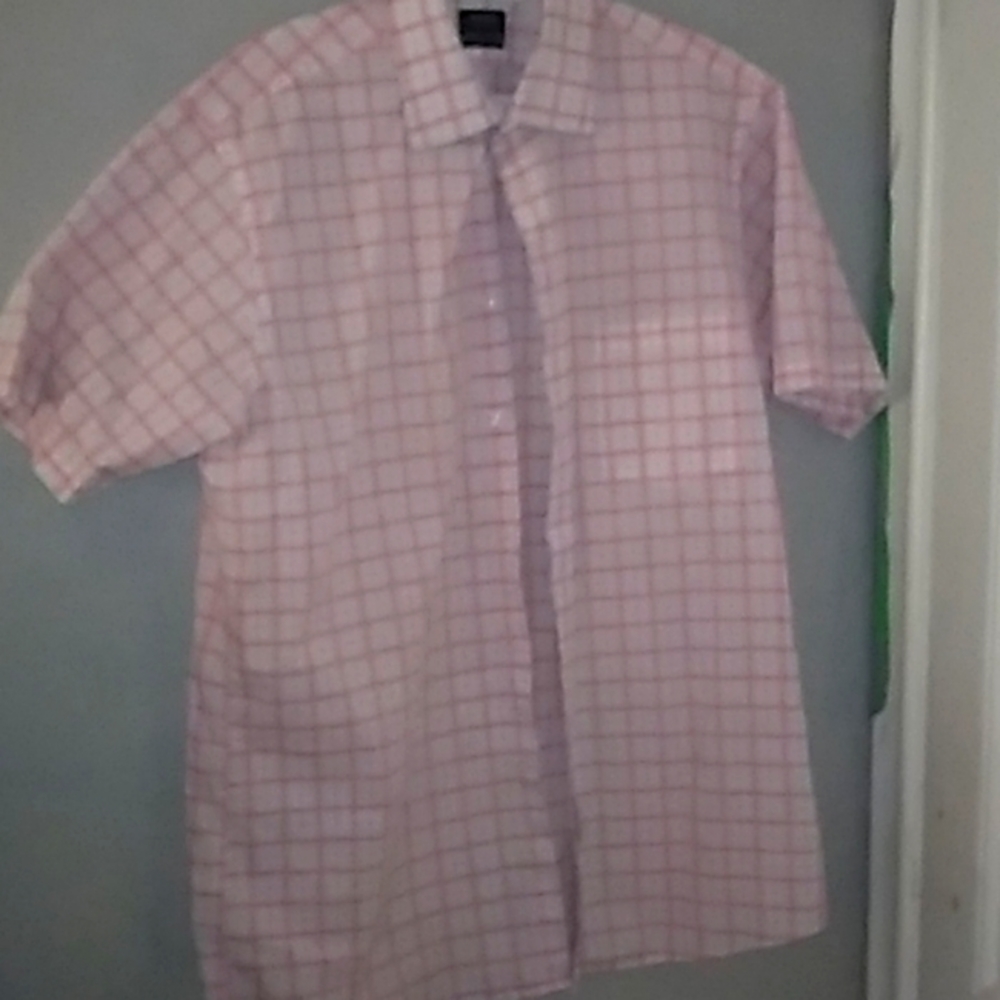 Arrow button down short sleeve shirt